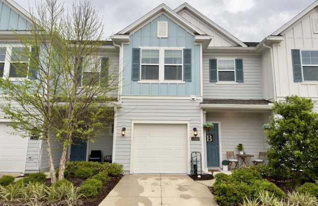 12665 JOSSLYN Lane