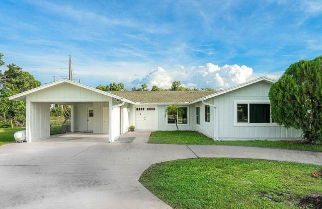 2332 SW 10th St - 2332 Southwest 10th Street, Boynton Beach, FL 33426