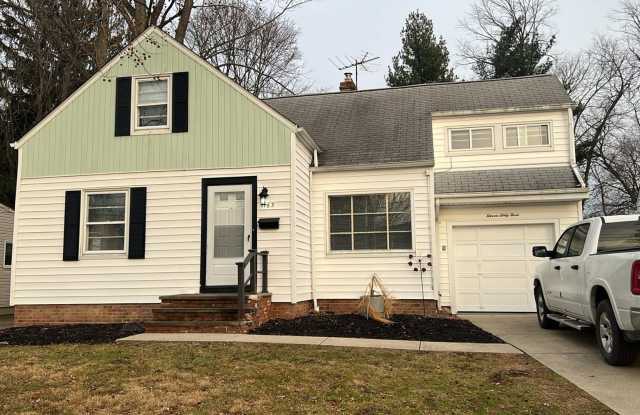 Photo of 5 Bedroom 2 Bathroom