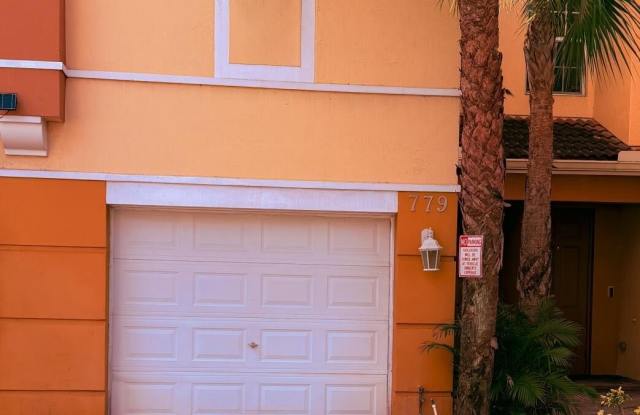 779 Pipers Cay Drive unit: 104