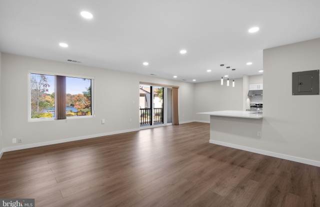 10053 WINDSTREAM Drive unit: 3