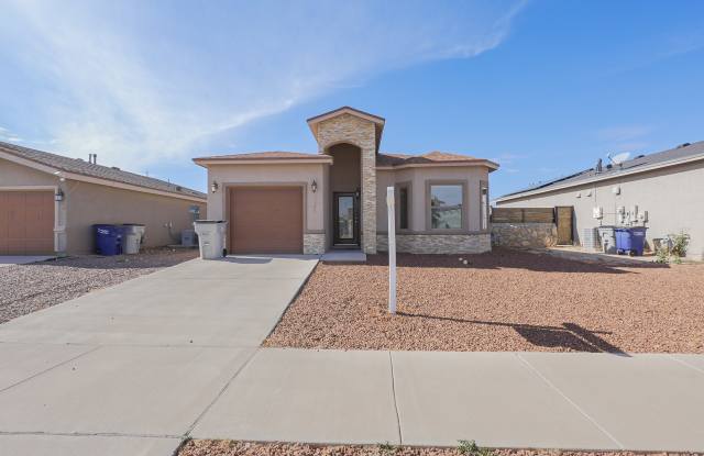 Photo of 4941 Ruben Soto