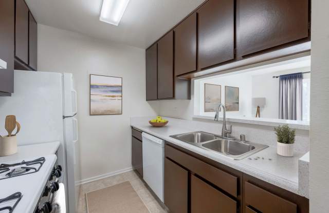 Oceanwood Apartments