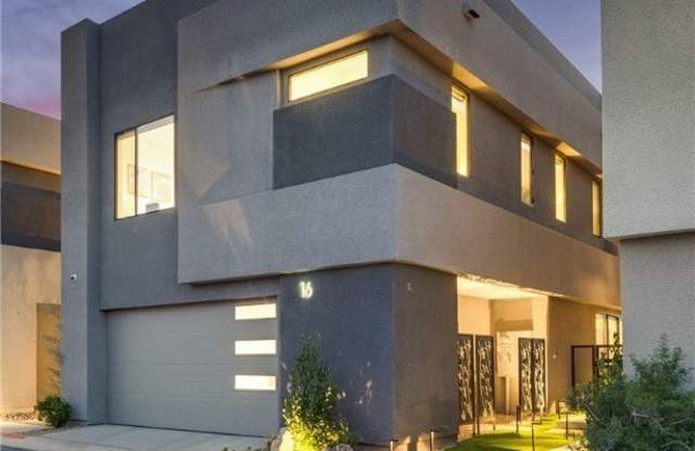 16 Heron Harbour Drive