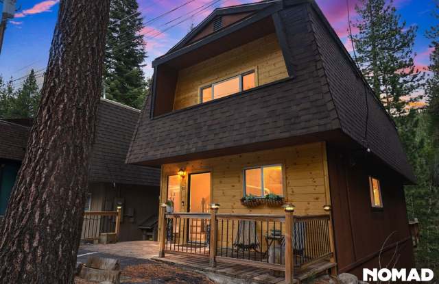 Charming 3BR Duplex in Incline Village