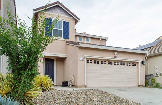 3249 Torrance Ave | Sacramento, CA 95822 3 Bed | 3 Bath | 1,258 Sq Ft | Single Family Home