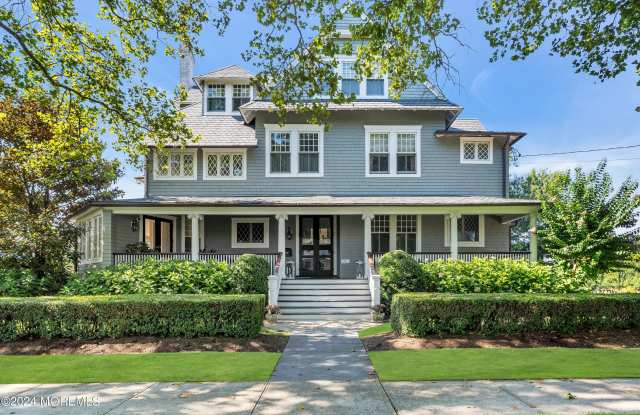 207 Monmouth Avenue