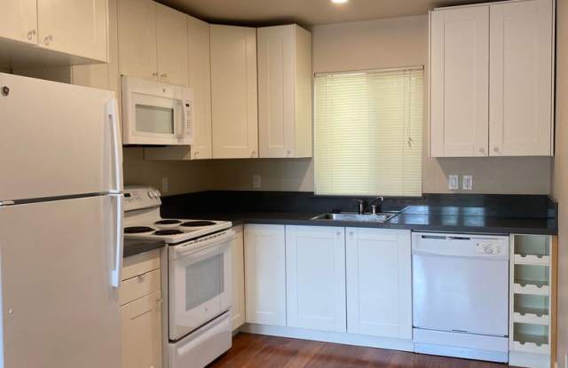 1 Bedroom HOME  in Downtown Davis