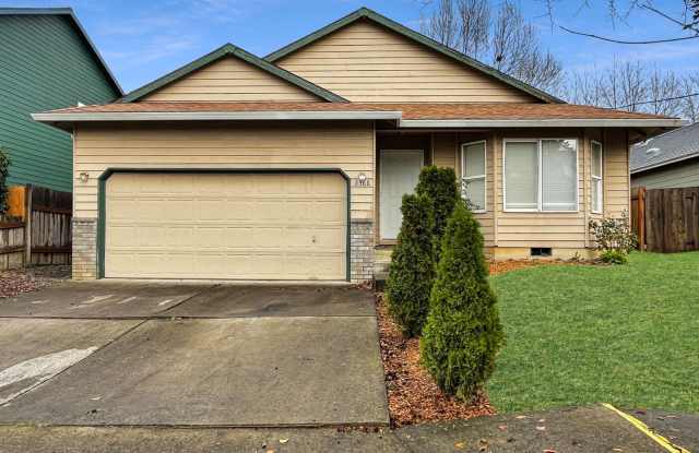 Photo of 4br 2ba 1500 SF Ranch home, new carpets, new paint, new appliances, fenced yard 2 car garage in quiet Gresham neighborhood