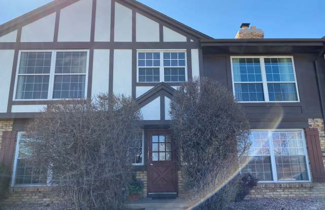 3825 S Monaco Pkwy Apt 211
