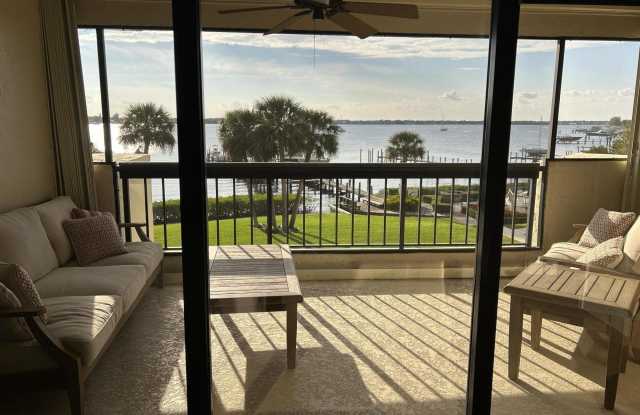 625 NW North River Drive