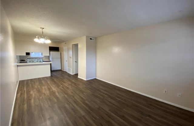 1820  W Twin Springs  ST Unit #16 - 1820 West Twin Springs Street, Siloam Springs, AR 72761