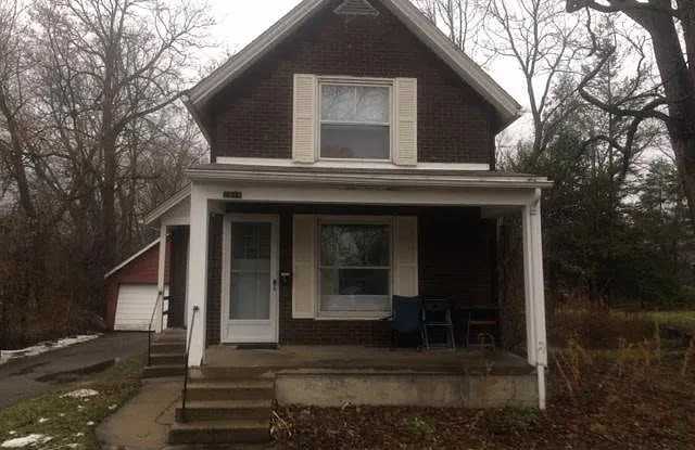 1317 Broadway Street