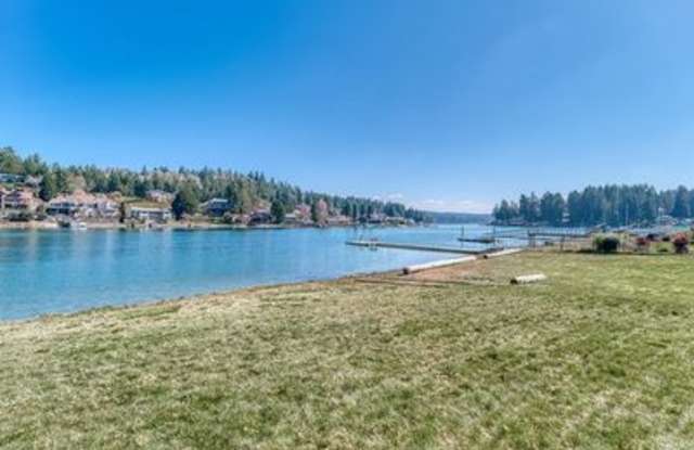 3911 Wollochet Drive