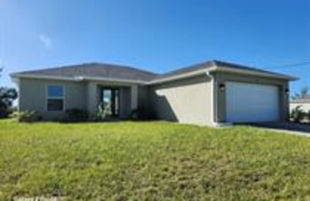 310 NW 20th St - 310 Northwest 20th Street, Cape Coral, FL 33993