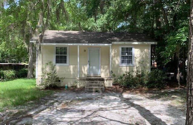 1206 McArthur Drive - 1206 Mcarthur Drive, Valdosta, GA 31601