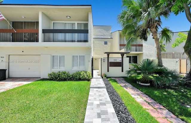 9133 Fontainebleau Blvd