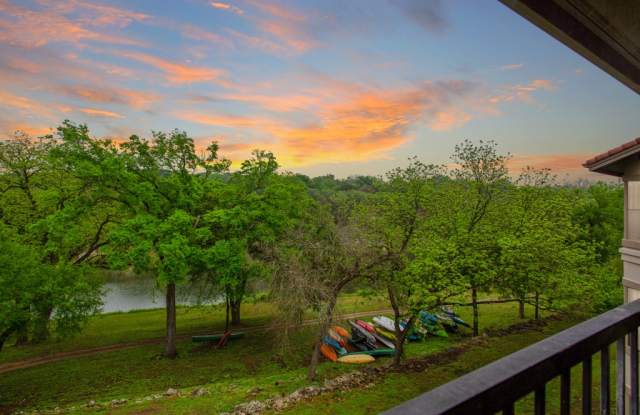 Waters Edge Apartment Homes