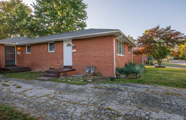 132 Collingwood Avenue - 132 Collingwood Avenue, Whitehall, OH 43213