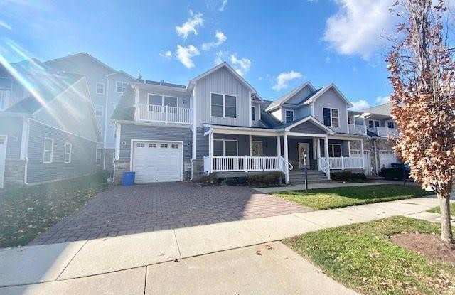 111 W CHURCH ST