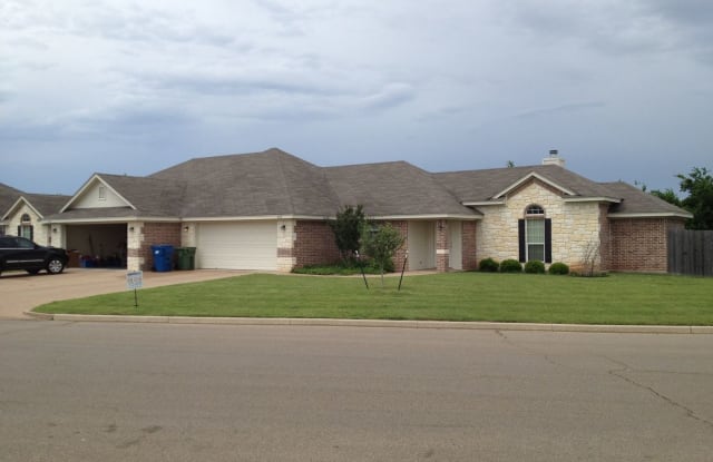 438 Park Place - 438 Park Place Dr, Hewitt, TX 76643