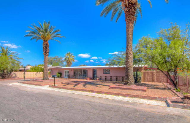 5821 E 8Th Street - 5821 East 8th Street, Tucson, AZ 85711