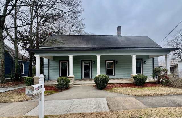 Completely Renovated Historic Home in Olde Town Conyers