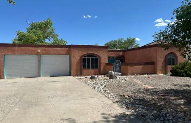 Beautiful 2 bed 1 bath in Rio Rancho