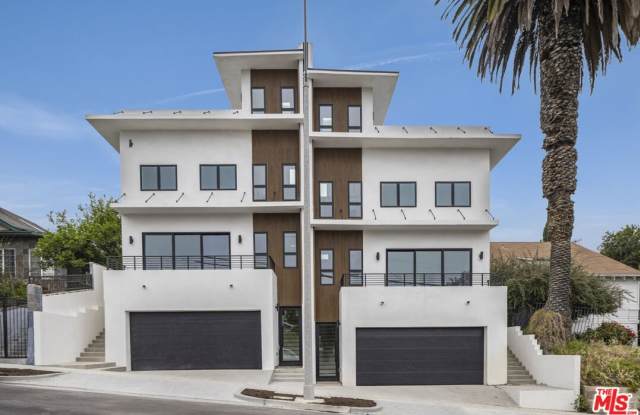 Photo of 2003 Bellevue Ave