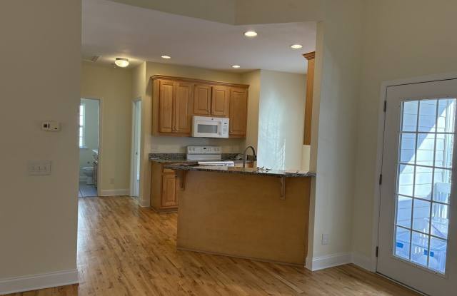 74 Lockerbie Court unit: 202