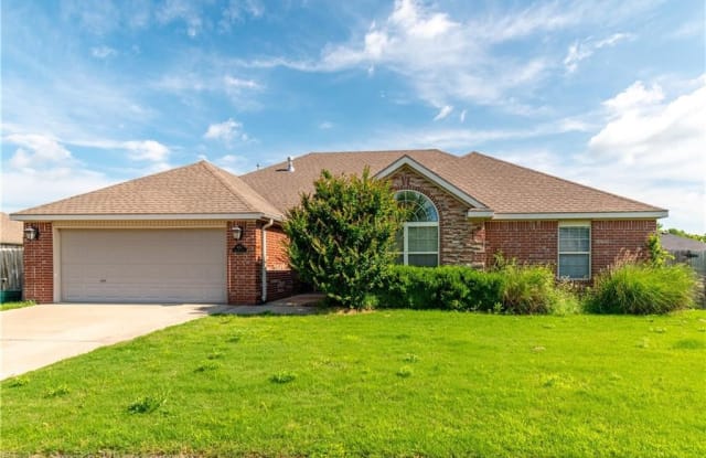 4024 Song Bird  PL - 4024 West Song Bird Place, Fayetteville, AR 72704