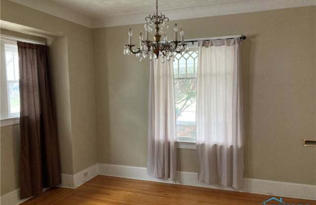 4339 Overland Parkway