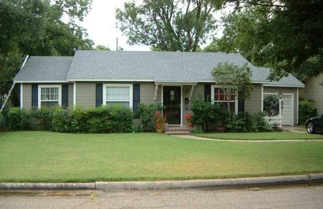 1234 Santos Street - 1234 Santos Street, Abilene, TX 79605