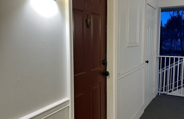 107 Rachel Court Franklin Park NJ apartments for rent 107 Rachel Court Franklin Park NJ apartments for rent