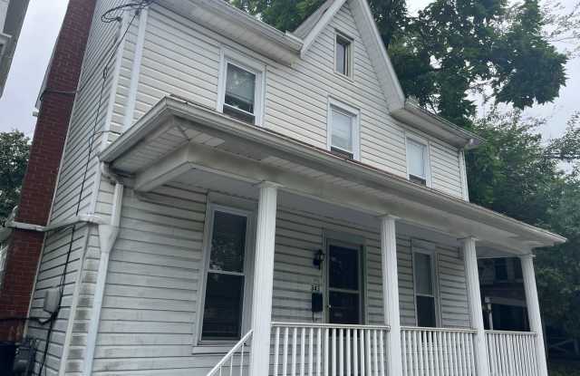 Photo of 2-3 Bedroom, 1 Bathroom Detached House in Shippensburg