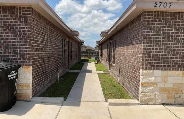 2707 E Garfield Avenue unit: A