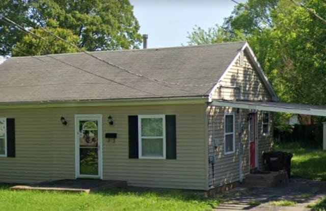 1613 Pershing Avenue - 1613 Pershing Avenue, Lyndon, KY 40242