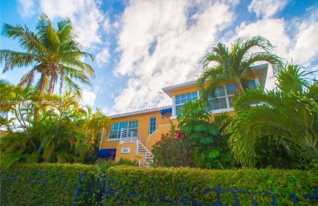 Photo of 8144 Harding Ave
