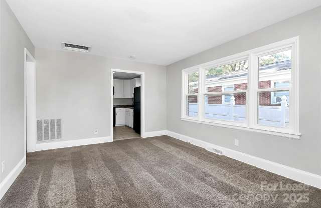 3503 Meredith Avenue