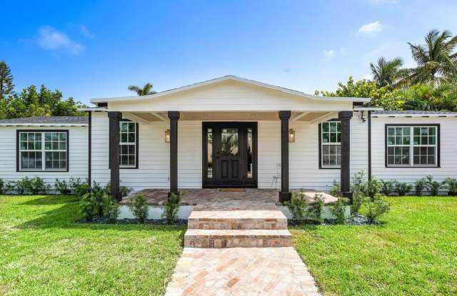 202 Lytton Court
