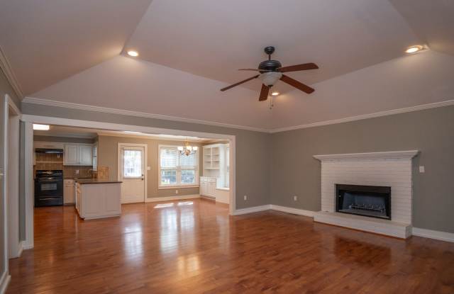 Adorable 3 Bedroom Sherwood Home