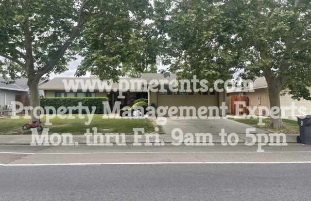 Photo of 2622 Estate Drive