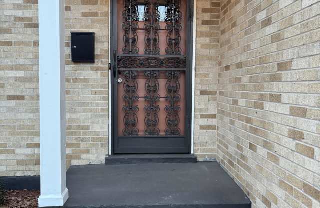 1495 Marianna Street