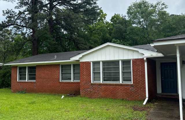 102 East Vaughn Avenue - 102 East Vaughn Avenue, Ruston, LA 71270