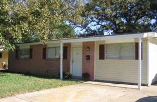 1200 Violet Ave - 1200 Violet Avenue, Bossier City, LA 71112