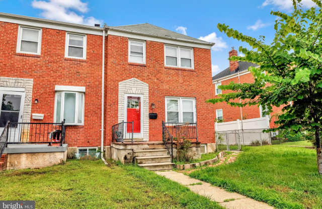 Photo of 2107 HAWTHORNE Road