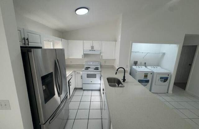 1046 GOLDENROD 1048, Wellington, FL 33414 - 8530