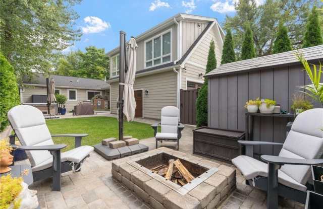 Photo of 263 Lexington Parkway S