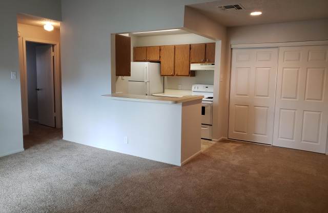 3827 Club Ct # 103