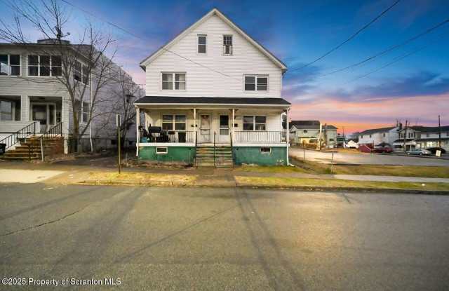 535 N Franklin Street